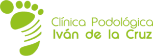 logo clínica podológica iván de la cruz